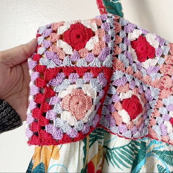 Farm Rio Crochet Tropical Floral tiered Mini Dress NWOT Medium - Picture 3 of 7